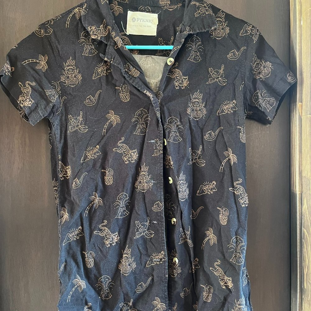 Spicy Noods Pyknic Button Up Top
